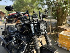 Accessoires de moto, phare de style Road Shark avec support, Plug&Play, pour Softail Street <span class=keywords><strong>Bob</strong></span> Low Rider S Standard 18+ - Product Image 4