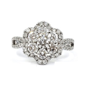 Bague Fleur en Or Blanc Massif 18 carats avec Diamants Naturels, Design de Qualité Supérieure de Hong Kong, pour Femme, Usage Quotidien et Mariage, Modèle Client Vietnamien - Product Image 1