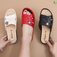 Sandales et Tongs Décontractées pour Femmes 2026 – Talon Compensé en PVC, Respirantes et Confortables pour l'Extérieur et la Maison – Vente en Gros