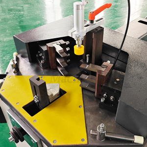 Mesin <span class=keywords><strong>Crimping</strong></span> Kepala Ganda Aluminium Jendela Pintu Fabrikasi Sudut Menggabungkan - Product Image 5