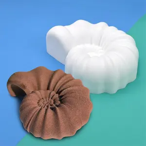 Single snail silicone mold Creative chocolate cake dessert baking mold candle plaster grinding tool