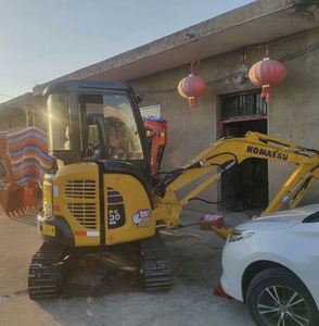 Mini-excavatrice Komatsu PC30 PC30MR d'occasion de 3 tonnes, d'origine japonaise, avec boîte de vitesses principale, pompe hydraulique, chenilles, pompe HAWE, pompe MOOG, moteur Fawde - Product Image 4