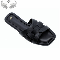 Sandales plates tendance pour femmes avec semelles souples, idéales pour la plage et l'extérieur, sandales et pantoufles décontractées pour femmes