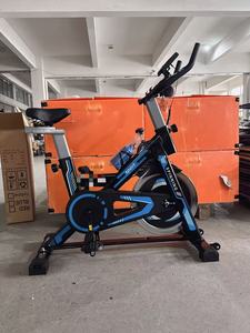 Vélo de spinning d'exercice sportif de haute qualité 2025, avec volant d'inertie de 6 kg, modèle très vendu - Product Image 5