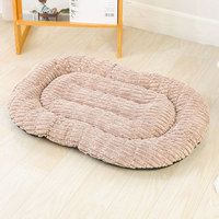 Lit pour animaux de compagnie en forme de grotte, confortable, motif uni, pour l'hiver, OEM ODM, pour chats et chiens