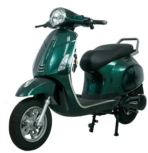 Scooter électrique bleu clair, vélo de ville pour adultes, scooter avec détails chromés, siège noir, vélo électrique - Product Image 6