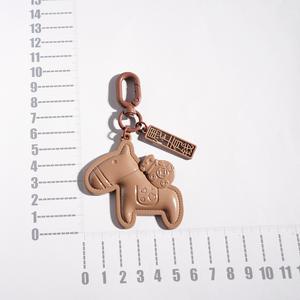 Porte-clés en métal motif cheval de dessin animé mignon, porte-monnaie, pendentif pour sacs, prochainement disponible - Product Image 5