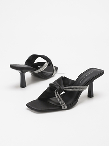 Nouvelles Sandales d'Été à Talons Hauts Sexy en Soie Croisée, Strass, Bout Carré, Ouvertes au Dos, pour l'Extérieur, Augmentation de Taille, Grande Vente - Product Image 3