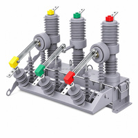 Disjoncteur à vide extérieur 12 kV ZW32 en acier inoxydable monté sur poteau avec interrupteur de déconnexion et relais de réenclenchement automatique intelligent IEC