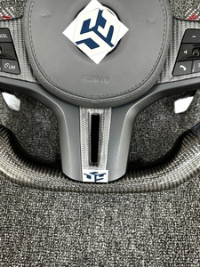 Volant en fibre de carbone haut de gamme pour <span class=keywords><strong>BMW</strong></span> Série 3/5/7 G20 G23 G22 G28 G30 G38 G80, chauffant, avec logo M, design sportif, ajustement direct - Product Image 4