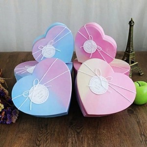 Hard cardboard heart-shaped birthday gift box with ribbon can be customized according to needs - Product Image 3