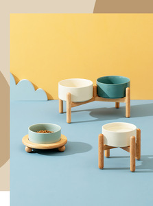 Set Mangkuk Keramik Minimalis Bergaya dengan Dudukan Kayu Desain Terpadu untuk Perlindungan Leher Mangkuk Ramah Lingkungan untuk Anjing - Product Image 5
