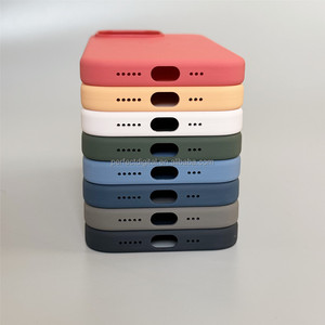 <span class=keywords><strong>Cover</strong></span> Protettiva Magnetica in <span class=keywords><strong>Silicone</strong></span> per <span class=keywords><strong>iPhone</strong></span> 17 <span class=keywords><strong>Pro</strong></span>, 16, 15, <span class=keywords><strong>14</strong></span>, 13 <span class=keywords><strong>Pro</strong></span> Max - Product Image 3