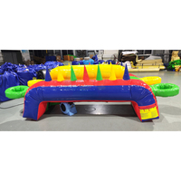 Jeu de lancer de balles flottantes gonflables commercial pour enfants, idéal pour la location de fêtes et événements