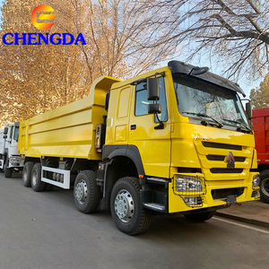 Couleur jaune nouveau <span class=keywords><strong>camion</strong></span> à <span class=keywords><strong>benne</strong></span> basculante SINOTRUK 2024 8x4 grand <span class=keywords><strong>plateau</strong></span> 50 tonnes HOWO - Product Image 3