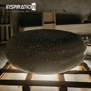Bancs de jardin contemporains en béton translucide UHPC INSpiration Stone pour parcs extérieurs - Product Image 3