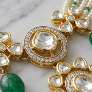 Conjunto de Collar con Cuentas Kundan de Plata 925 y Piedra Verde, Joyería Nupcial con Pendientes para Bodas y Fiestas - Product Image 4