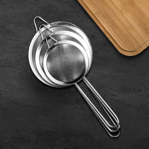 Passoire de cuisine en twill, passoire à huile en acier inoxydable, tamis à farine manuel, cuillère à nouilles, passoire à jus. - Product Image 4