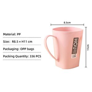 Vente en gros Étui en plastique Support rince-bouche Brosse à dents Tasse avec poignée - Product Image 6