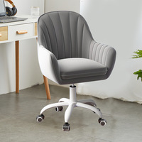 Vente en gros de chaise de bureau de direction ergonomique à dossier haut en cuir coiffeuse chaise de salon de coiffure commerciale
