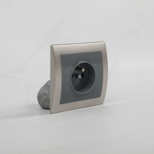 Interruttore a parete yaki Touch in ottone elettrico e <span class=keywords><strong>presa</strong></span> per <span class=keywords><strong>tastiera</strong></span> Led Hotel neutro coperchio per finestra di controllo - Product Image 3