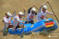 Bateau gonflable de 13 pieds 6 8 personnes, bateau de rafting d'eau blanche personnalisé pour la dérive