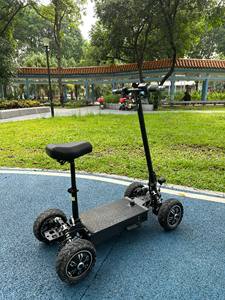 สเก็ตบอร์ด 4 ล้อทรงพลัง, สกู๊ตเตอร์พับได้สำหรับผู้ใหญ่พร้อมแบตเตอรี่ 48V, บอร์ดเดินทางระยะไกลความเร็วสูง HSK-E11 ดีไซน์พับเก็บง่าย - Product Image 5
