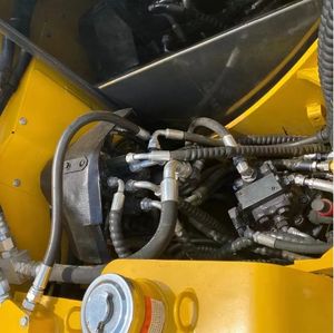 Mini-excavatrice sur chenilles d'occasion KOMATSU PC70 PC60, avec un bon moteur, vente populaire, marque réputée, 7 tonnes - Product Image 3