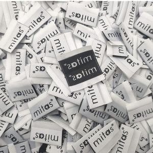<span class=keywords><strong>Étiquette</strong></span> en cuir tissée personnalisée avec logo, thermocollante, <span class=keywords><strong>autocollante</strong></span>, pour vêtements, motif rectangulaire, vente en gros usine - Product Image 1