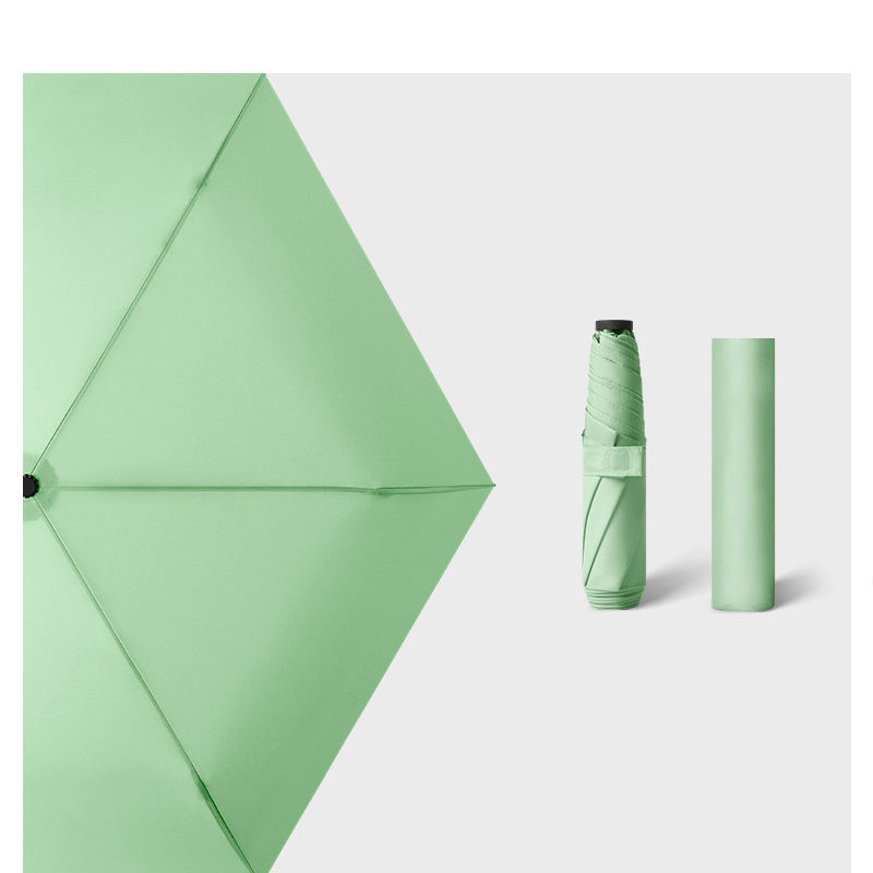 สีเขียวอ่อน