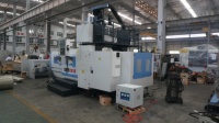 Centre d'usinage CNC à portique GMB1316, haute précision, robuste, pour fraisage, perçage et taraudage de métaux, destiné aux pièces automobiles et aux moules