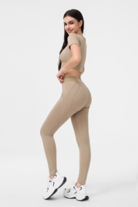 Set Yoga 2 Pezzi: Top Corto Girocollo e Leggings a Vita Alta a Tutta Lunghezza, Senza Cuciture, in Spandex e Poliestere - Product Image 5