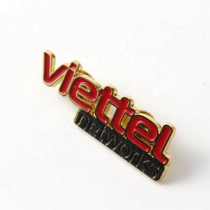 Venta al por mayor de fábrica: Pines de esmalte personalizados - Pines de solapa de esmalte duro con baño de oro/oro rosa, insignias de metal fundido a presión de 2 pulgadas - Product Image 4