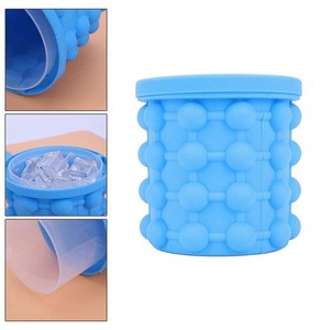 Moule à glaçons rond en silicone pour <span class=keywords><strong>vin</strong></span>, bière et glace, 40 cubes, avec gobelet en PP et entonnoir en silicone - Product Image 4