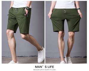 2022 nouveauté personnalisé hommes entraînement Stretch Shorts élastique mi respirant fermeture éclair poches imperméable Style décontracté OEM en gros - Product Image 2