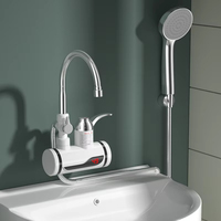 Robinets d'eau de chauffage électrique instantané sans réservoir Robinet de chauffe-eau à affichage numérique avec kit de douche Boîte en carton en plastique blanc 220V