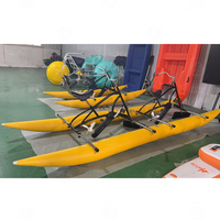 Vélo aquatique à pédales de qualité commerciale, vélo aquatique à double ponton gonflable pour le lac et la mer calme