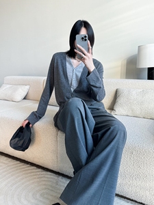 Femmes automne hiver deux pièces col en v tricoté Cardigan nouvelle <span class=keywords><strong>laine</strong></span> douce couleur unie coupe ample français faux Design sensibilité - Product Image 4