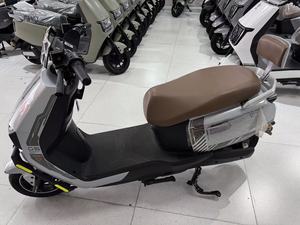 <span class=keywords><strong>Moto</strong></span> Électrique Adulte la Plus Vendue avec Moteur 1500W, <span class=keywords><strong>Batterie</strong></span> 72V20A et Autonomie de 70 km/h - Product Image 3