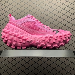 Chaussures plateforme décontractées rétro de créateur - Tendance et élégantes pour hommes et femmes - Chaussures de sport élégantes avec empeigne en toile et amorti - Product Image 4