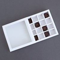 Individuell Bedruckte Schokoladengeschenkbox mit Fächern Luxuriöse Karton-Pralinenverpackung Großhandel OEM ODM Lieferant
