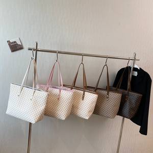 Juego de Bolsos al por Mayor Directo de Fábrica para Mujer, 2 Piezas, Bolsos Tote de Gran Capacidad, Bolsos de Hombro de Diseñador - Product Image 2