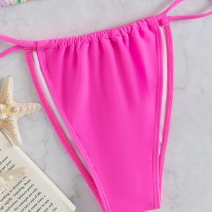 Venta al por mayor de fábrica: Conjunto de bikini personalizado para mujer de talla grande, con microbra de tiras en V, espalda descubierta, estampado, antibacteriano y de secado rápido. - Product Image 3