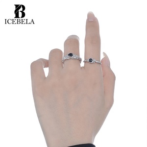 Anillo de <span class=keywords><strong>Plata</strong></span> Pura S925 con Zirconia Cúbica, Diseño Coreano ICEBELA, Textura Arrugada, con Diamantes en Relieve - Product Image 4