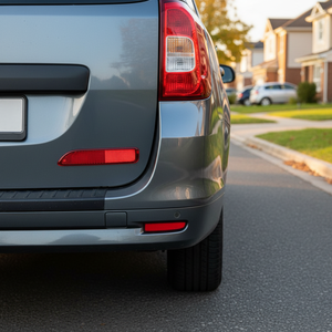 Réflecteur de pare-chocs arrière Dacia Logan MCV OEM, état neuf, côté gauche compatible avec 3202000635 - Product Image 3