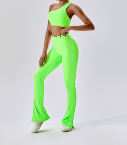 Abbigliamento Fitness con Logo personalizzato alla moda 2023 Sexy e traspirante per allenamento Crop <span class=keywords><strong>top</strong></span> a coste semplici Neon monospalla reggiseno sportivo da donna - Product Image 5