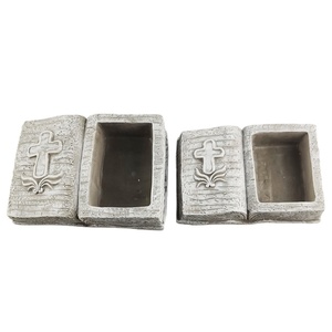 Pot de fleurs <span class=keywords><strong>en</strong></span> béton fait main de haute qualité <span class=keywords><strong>pour</strong></span> <span class=keywords><strong>jardin</strong></span> et cimetière, avec motifs <span class=keywords><strong>en</strong></span> croix <span class=keywords><strong>pour</strong></span> plantes et fleurs - Product Image 2