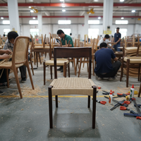 Chaises de salle à manger en bois massif, style mi-siècle, noyer, dossier en rotin tressé, mobilier de café, directement de l'usine
