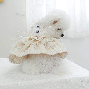 Vestido para Perro con Encaje, Volantes, Lazo de Perlas, Ropa para Mascotas Pequeñas, Estilo Fragancia Otoño Invierno - Product Image 1