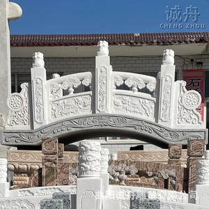 Modelo de Puente en Arco Estilo Ángel de Mármol Blanco con Columnas con Leones Tallados, Paneles de Loto y Barandillas para Decoración de Jardín, Parque o Río - Product Image 2